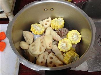 大棒骨莲藕玉米汤怎么做，大棒骨莲藕玉米汤怎么做好吃，大棒骨莲藕玉米汤做法