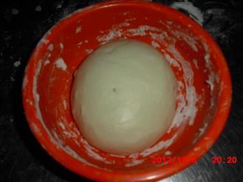 纸杯面包怎么做，纸杯面包怎么做好吃，纸杯面包做法