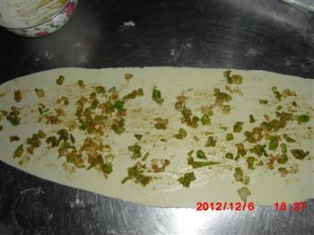 烤箱版葱花薄饼怎么做，烤箱版葱花薄饼怎么做好吃，烤箱版葱花薄饼做法