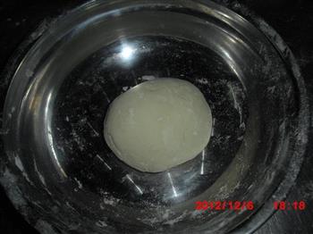 烤箱版葱花薄饼怎么做，烤箱版葱花薄饼怎么做好吃，烤箱版葱花薄饼做法