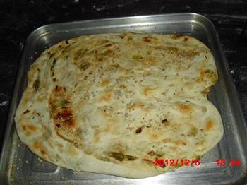 烤箱版葱花薄饼怎么做，烤箱版葱花薄饼怎么做好吃，烤箱版葱花薄饼做法