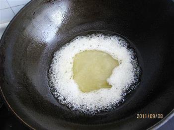 蜂蜜萨其马怎么做，蜂蜜萨其马怎么做好吃，蜂蜜萨其马做法