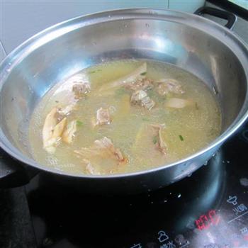 老鸭香菇汤怎么做，老鸭香菇汤怎么做好吃，老鸭香菇汤做法