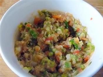 红椒香菜肉褡裢火烧怎么做，红椒香菜肉褡裢火烧怎么做好吃，红椒香菜肉褡裢火烧做法