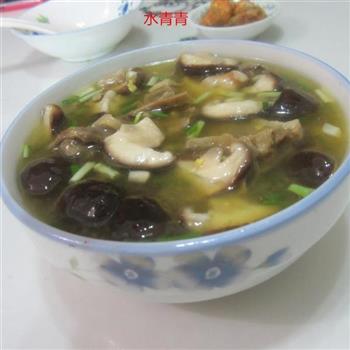 老鸭香菇汤怎么做，老鸭香菇汤怎么做好吃，老鸭香菇汤做法