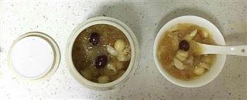 银耳北海鱼胶汤怎么做，银耳北海鱼胶汤怎么做好吃，银耳北海鱼胶汤做法