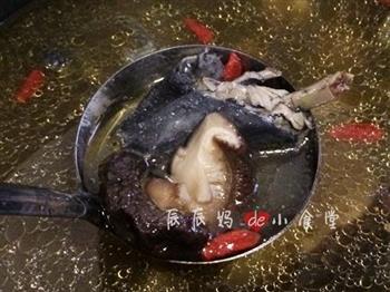 乌鸡花菇靓汤怎么做，乌鸡花菇靓汤怎么做好吃，乌鸡花菇靓汤做法