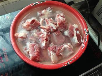 排骨春菜煲怎么做，排骨春菜煲怎么做好吃，排骨春菜煲做法