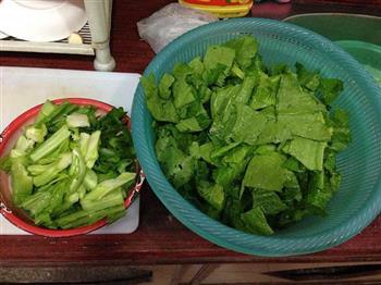 排骨春菜煲怎么做，排骨春菜煲怎么做好吃，排骨春菜煲做法