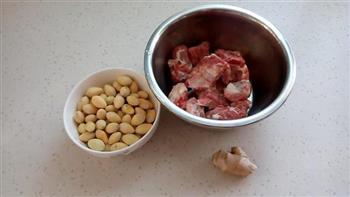 白果炖排骨怎么做，白果炖排骨怎么做好吃，白果炖排骨做法
