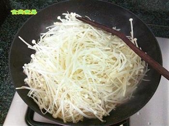 上汤金针菇怎么做，上汤金针菇怎么做好吃，上汤金针菇做法