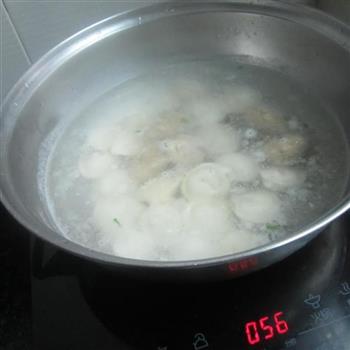 肉丸馄炖汤怎么做，肉丸馄炖汤怎么做好吃，肉丸馄炖汤做法