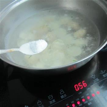 肉丸馄炖汤怎么做，肉丸馄炖汤怎么做好吃，肉丸馄炖汤做法