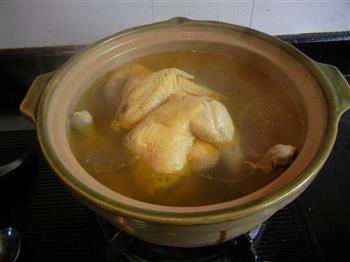 牛肝菌冬笋炖母鸡怎么做，牛肝菌冬笋炖母鸡怎么做好吃，牛肝菌冬笋炖母鸡做法