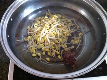 榨菜豆芽素高汤怎么做，榨菜豆芽素高汤怎么做好吃，榨菜豆芽素高汤做法