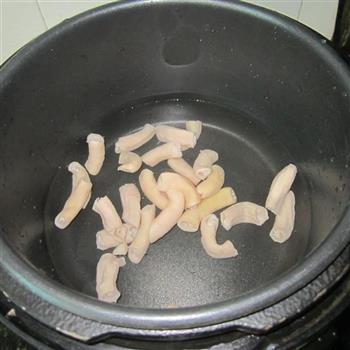 米豆腐小肠汤怎么做，米豆腐小肠汤怎么做好吃，米豆腐小肠汤做法