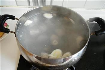 白菜粉丝羊排汤怎么做，白菜粉丝羊排汤怎么做好吃，白菜粉丝羊排汤做法