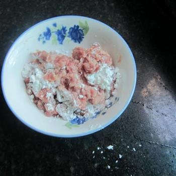 肉丸丝瓜汤怎么做，肉丸丝瓜汤怎么做好吃，肉丸丝瓜汤做法