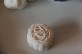 水晶奶黄饼怎么做，水晶奶黄饼怎么做好吃，水晶奶黄饼做法
