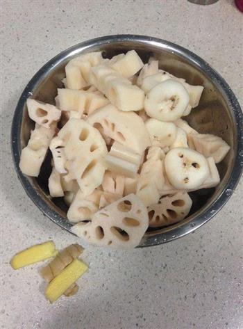马蹄排骨莲藕汤怎么做，马蹄排骨莲藕汤怎么做好吃，马蹄排骨莲藕汤做法