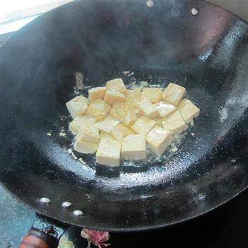 白胡椒豆腐鱼汤怎么做，白胡椒豆腐鱼汤怎么做好吃，白胡椒豆腐鱼汤做法