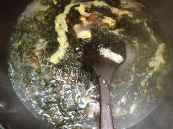西红柿紫菜蛋汤怎么做，西红柿紫菜蛋汤怎么做好吃，西红柿紫菜蛋汤做法