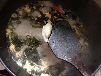 西红柿紫菜蛋汤怎么做，西红柿紫菜蛋汤怎么做好吃，西红柿紫菜蛋汤做法