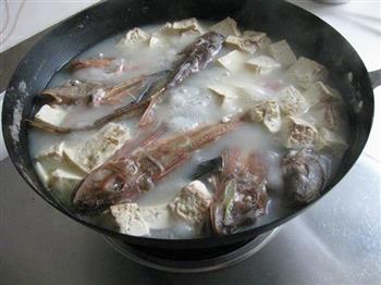 红头鱼豆腐汤怎么做，红头鱼豆腐汤怎么做好吃，红头鱼豆腐汤做法