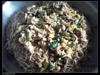 干豆角土豆焖面怎么做，干豆角土豆焖面怎么做好吃，干豆角土豆焖面做法