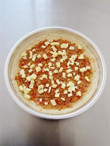 青椒培根比萨怎么做，青椒培根比萨怎么做好吃，青椒培根比萨做法