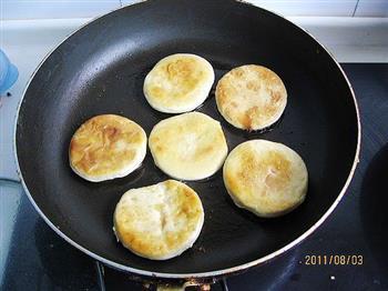 香辣小饼怎么做，香辣小饼怎么做好吃，香辣小饼做法