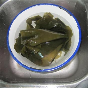 小肠海带汤怎么做，小肠海带汤怎么做好吃，小肠海带汤做法