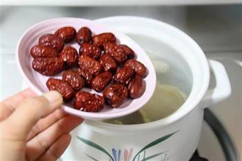玛咖红枣炖鸡汤怎么做，玛咖红枣炖鸡汤怎么做好吃，玛咖红枣炖鸡汤做法