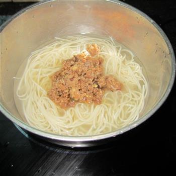 家常瘦肉臊子面怎么做，家常瘦肉臊子面怎么做好吃，家常瘦肉臊子面做法