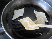 芝麻脆脆饼怎么做，芝麻脆脆饼怎么做好吃，芝麻脆脆饼做法
