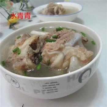 炖猪骨汤怎么做，炖猪骨汤怎么做好吃，炖猪骨汤做法