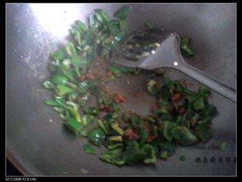 烧饼夹菜怎么做，烧饼夹菜怎么做好吃，烧饼夹菜做法