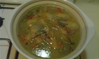 鲜椒金汤河鲜汇怎么做，鲜椒金汤河鲜汇怎么做好吃，鲜椒金汤河鲜汇做法