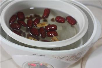 桂圆红枣炖燕窝怎么做，桂圆红枣炖燕窝怎么做好吃，桂圆红枣炖燕窝做法