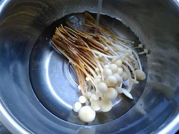 金针菇鸡蛋肉丝汤怎么做，金针菇鸡蛋肉丝汤怎么做好吃，金针菇鸡蛋肉丝汤做法