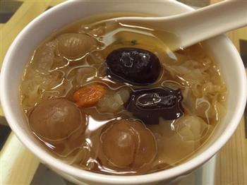 红枣桂圆银耳润肺糖怎么做，红枣桂圆银耳润肺糖怎么做好吃，红枣桂圆银耳润肺糖做法
