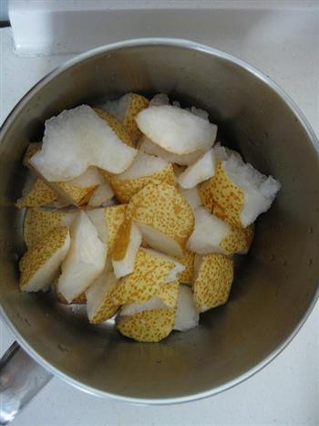银耳雪梨乌梅汤怎么做，银耳雪梨乌梅汤怎么做好吃，银耳雪梨乌梅汤做法