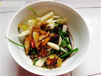 鲫鱼抹锅饼怎么做，鲫鱼抹锅饼怎么做好吃，鲫鱼抹锅饼做法