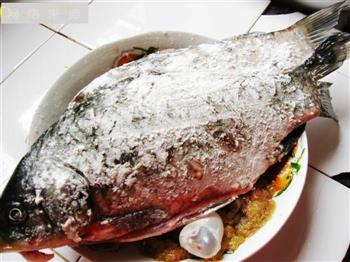 鲫鱼抹锅饼怎么做，鲫鱼抹锅饼怎么做好吃，鲫鱼抹锅饼做法
