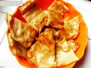 鲫鱼抹锅饼怎么做，鲫鱼抹锅饼怎么做好吃，鲫鱼抹锅饼做法