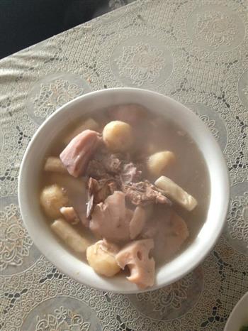 营养排骨汤怎么做，营养排骨汤怎么做好吃，营养排骨汤做法