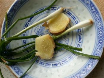 当归黄芪乌骨鸡汤怎么做，当归黄芪乌骨鸡汤怎么做好吃，当归黄芪乌骨鸡汤做法