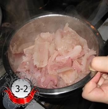 酸辣洋葱爆鱿鱼怎么做，酸辣洋葱爆鱿鱼怎么做好吃，酸辣洋葱爆鱿鱼做法