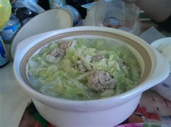 浓汤宝-白菜粉丝肉丸煲怎么做，浓汤宝-白菜粉丝肉丸煲怎么做好吃，浓汤宝-白菜粉丝肉丸煲做法