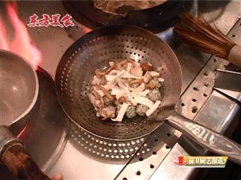 菌菇荠菜丸子怎么做，菌菇荠菜丸子怎么做好吃，菌菇荠菜丸子做法